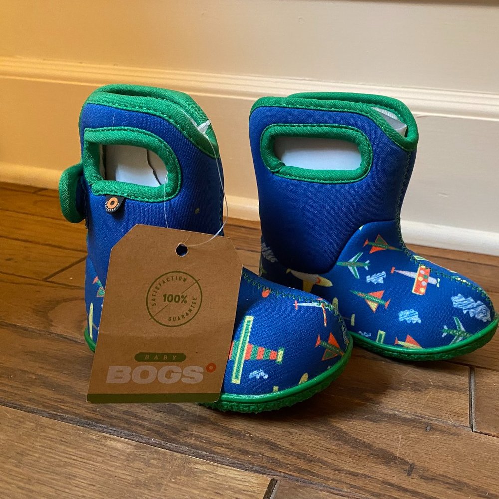 NWT Baby Bog Boots Size 5